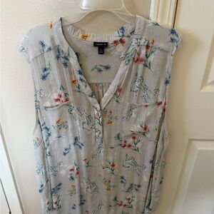 Torrid Women's Floral Blouse - Light Gray with Multicolor
